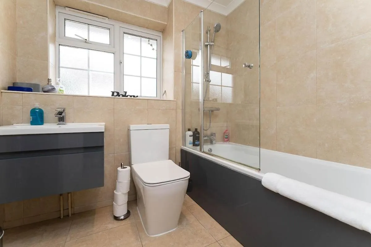 Quiet Mews House With Parking And Garden Close To Centre And Beach Brighton Holiday home