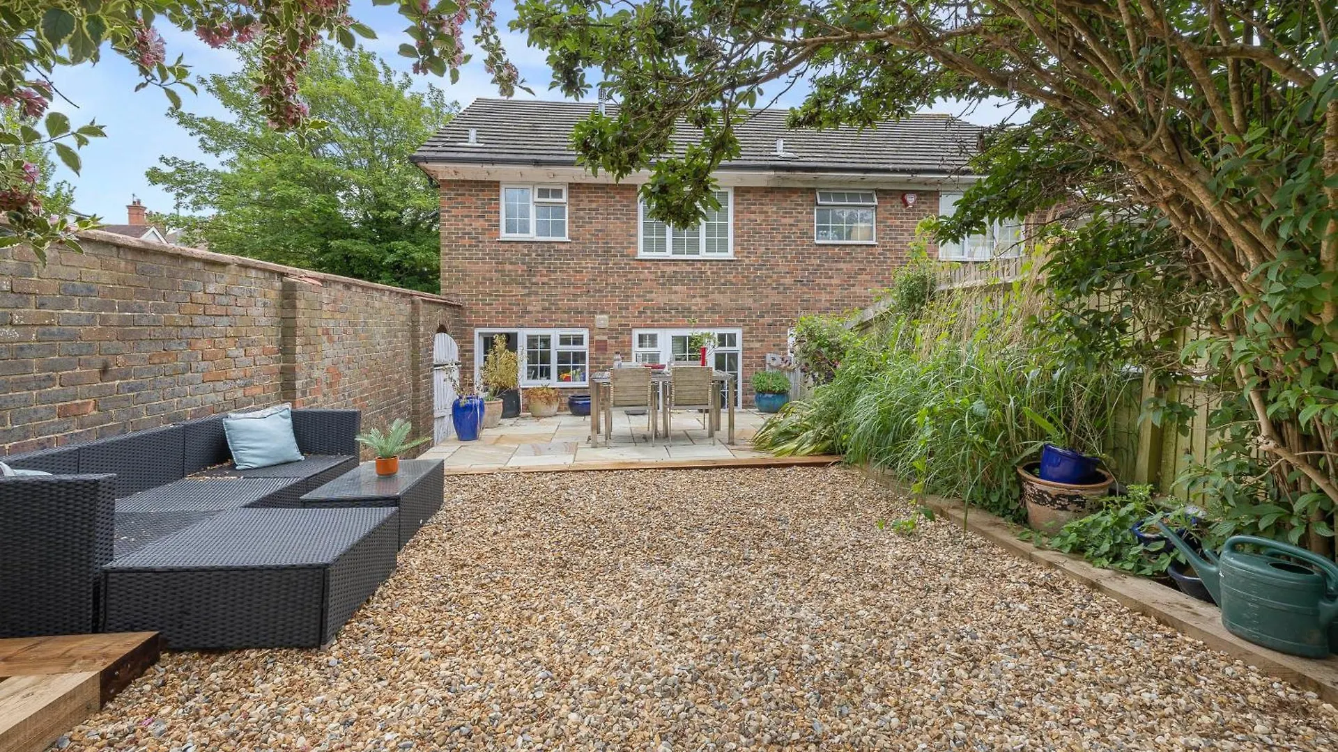 Quiet Mews House With Parking And Garden Close To Centre And Beach Brighton
