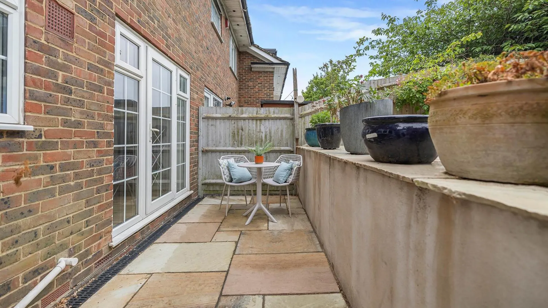 Quiet Mews House With Parking And Garden Close To Centre And Beach Brighton Holiday home